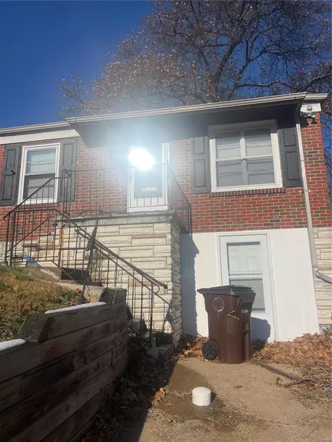 6713 Donald St, Saint Louis, MO 63121