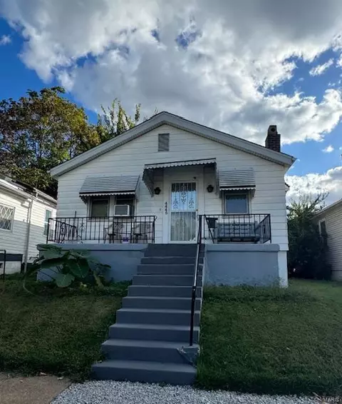 4446 Osceola St, Saint Louis, MO 63116