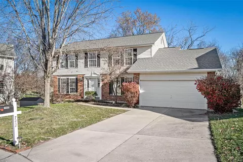 742 Winterfield Dr, St. Peters, MO 63304