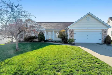 4 Crawford Ct, O'fallon, MO 63366
