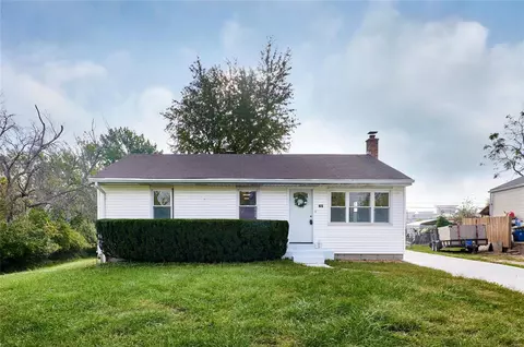 61 Vesper Dr, Ellisville, MO 63011