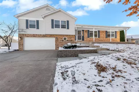 1508 Tea Party Ln, O'fallon, MO 63366