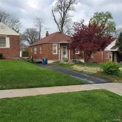 17 Jendale Ct, Saint Louis, MO 63136