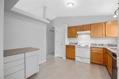 Kitchen - 859 Molloy Dr, O'fallon, MO 63366 photo 2 of 3