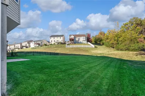 1389 Red Oak Plantation Dr, Ballwin, MO 63021 photo 11