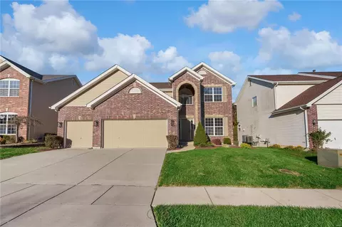 1389 Red Oak Plantation Dr, Ballwin, MO 63021 photo 9