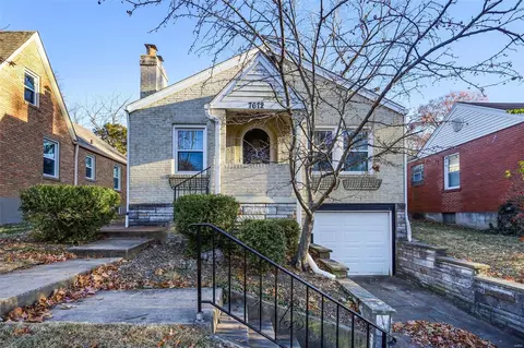 7672 Lindbergh Dr, Saint Louis, MO 63117