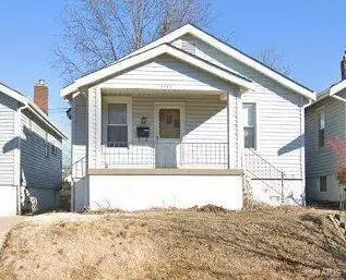 4445 Tholozan Ave, Saint Louis, MO 63116