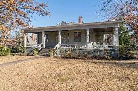 304 N Central Ave, Clayton, MO 63105