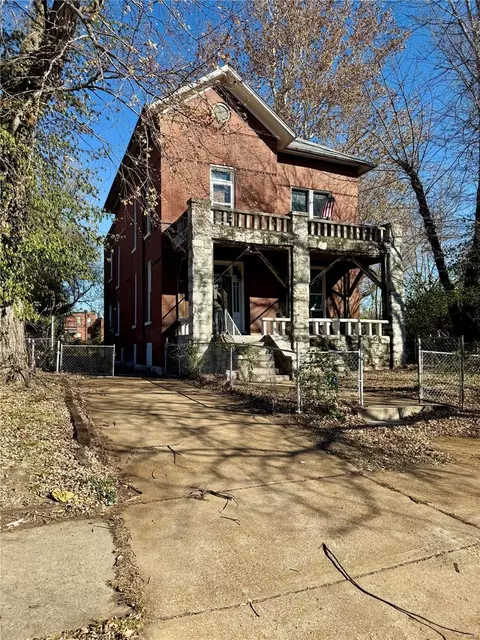 4263 Enright Ave, Saint Louis, MO 63108