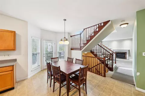 Dining - 1276 Arbor Bluff Cir, Ballwin, MO 63021 photo 3 of 3
