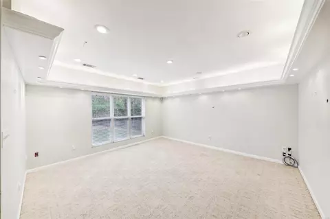 Living - 1276 Arbor Bluff Cir, Ballwin, MO 63021 photo 4 of 5