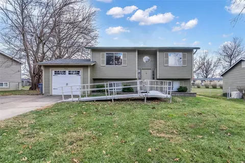 804 Larkspur Ln, O'fallon, MO 63366