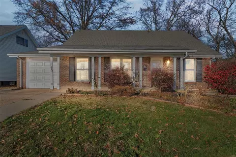 1865 Derhake Rd, Florissant, MO 63033