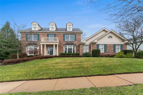 1320 Haute Loire Dr, Ballwin, MO 63011