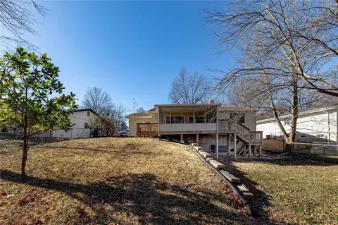 571 Golfwood Dr, Ballwin, MO 63021 photo 32