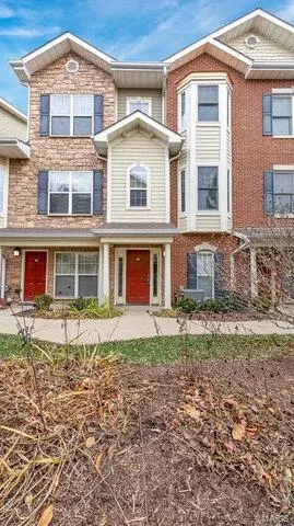 2658 Mcknight Crossing Ct, Saint Louis, MO 63124