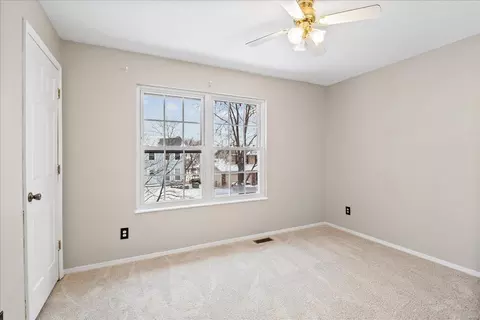 Bedroom - 718 Oak Run Ln, Ballwin, MO 63021 photo 4 of 12