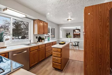 Kitchen - 718 Oak Run Ln, Ballwin, MO 63021 photo 1 of 6