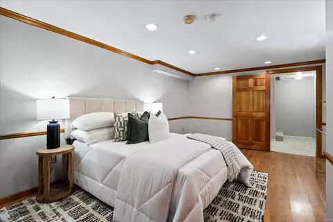 Bedroom - 718 Oak Run Ln, Ballwin, MO 63021 photo 11 of 12