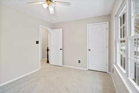 Bedroom - 718 Oak Run Ln, Ballwin, MO 63021 photo 5 of 12