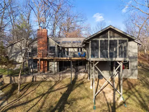 16444 Horseshoe Ridge Rd, Chesterfield, MO 63005