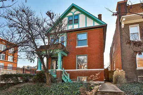 3962 Flad Ave, Saint Louis, MO 63110