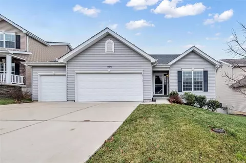 17672 Rockwood Arbor Dr, Eureka, MO 63025