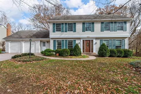 406 Webster Forest Dr, Webster Groves, MO 63119