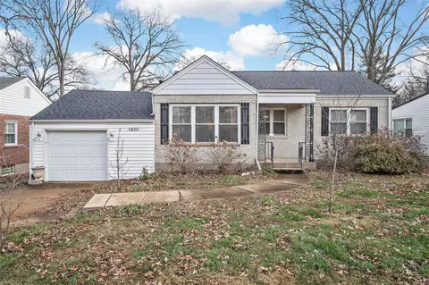 1400 Selma Ave, Webster Groves, MO 63119