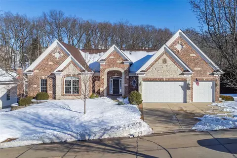 1620 Misty Hollow Ct, Wildwood, MO 63038