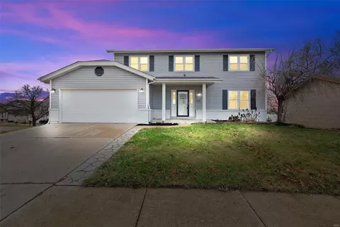 3726 Gumtree Ln, Saint Louis, MO 63129
