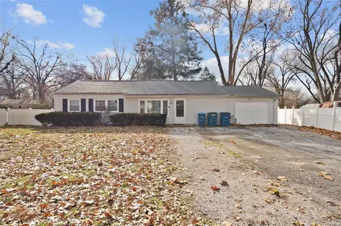 1506 Sunnymead Ct, Saint Louis, MO 63138