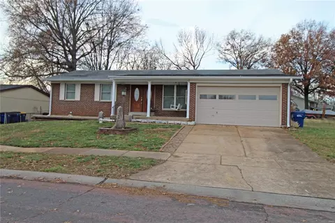 1778 Valero Ln, Fenton, MO 63026