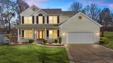 28 Mountain Laurel Dr, Saint Peters, MO 63376