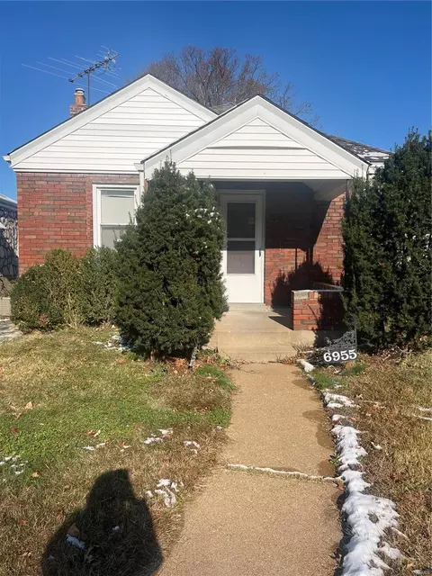 6955 Myron Ave, Saint Louis, MO 63121