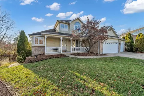 904 Red Pine Ct, Lake Saint Louis, MO 63367