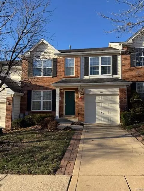 484 Summit Tree Ct, Fenton, MO 63026