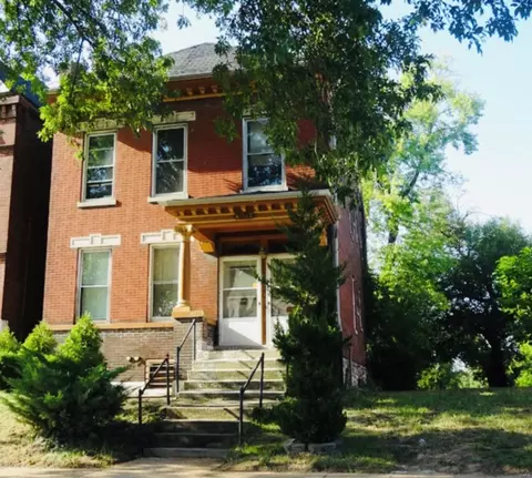 4234 Cook Ave, Saint Louis, MO 63113
