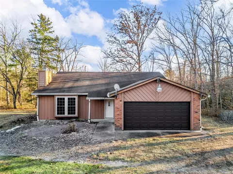 910 Scotch Pine Trl, Foristell, MO 63348