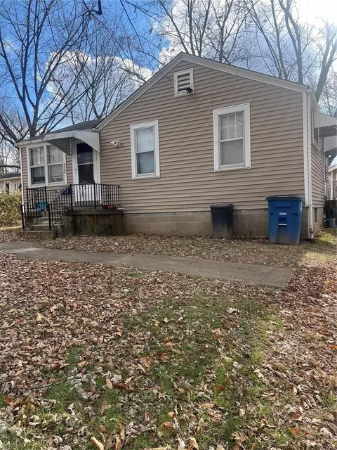 8908 Ramona Ave, Saint Louis, MO 63121