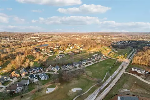 View/Area - 550 Fairway Oaks Dr, Eureka, MO 63025 photo 7 of 12
