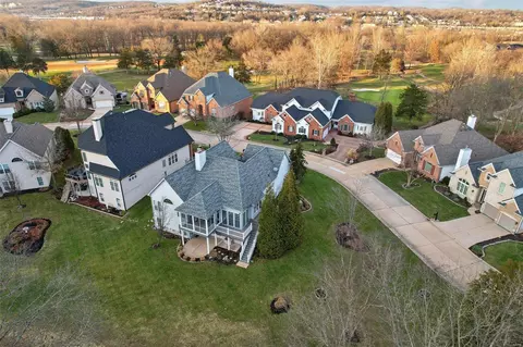 View/Area - 550 Fairway Oaks Dr, Eureka, MO 63025 photo 9 of 12