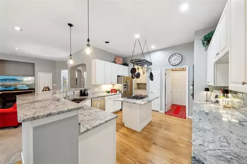 Kitchen - 550 Fairway Oaks Dr, Eureka, MO 63025 photo 1 of 6