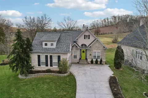 Exterior - 550 Fairway Oaks Dr, Eureka, MO 63025 photo 13 of 14