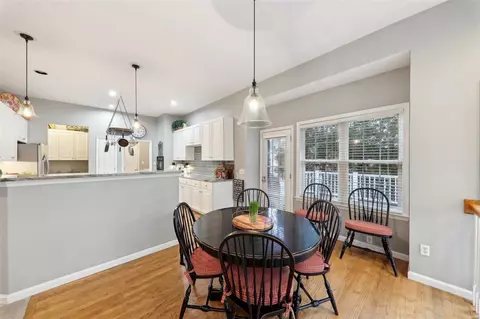 Dining - 550 Fairway Oaks Dr, Eureka, MO 63025 photo 1 of 8