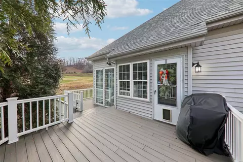 Exterior - 550 Fairway Oaks Dr, Eureka, MO 63025 photo 9 of 14