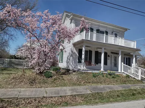 103 N Cherry N, Middletown, MO 63359
