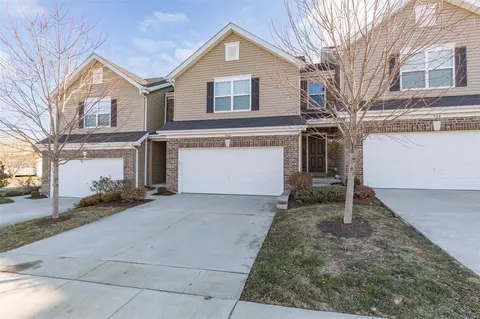 502 Peruque Commons Ct, Wentzville, MO 63385