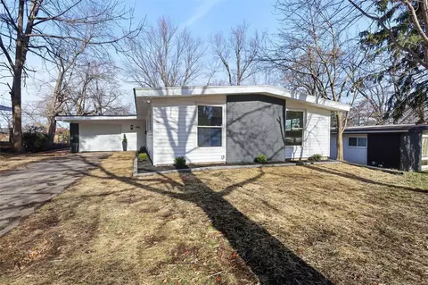 2765 Countryside Dr, Florissant, MO 63033